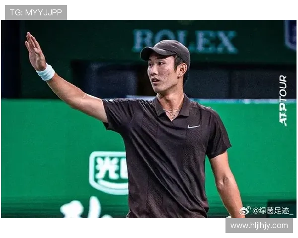 ATP上海大师赛商竣程鏖战三盘惜败无缘十六强展现顽强拼搏精神