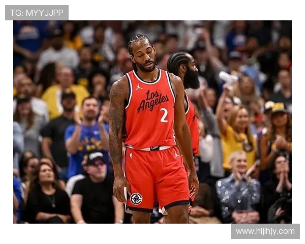 伦纳德砍下15分助快船轻松战胜国王 全队表现抢眼展现强大实力