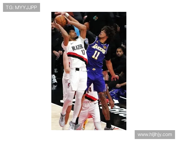 NBA常规赛11月4日湖人对开拓者精彩比赛全程集锦回顾精彩瞬间呈现