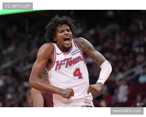 外线火力全开AJ格林三分球五投五中助力球队获胜